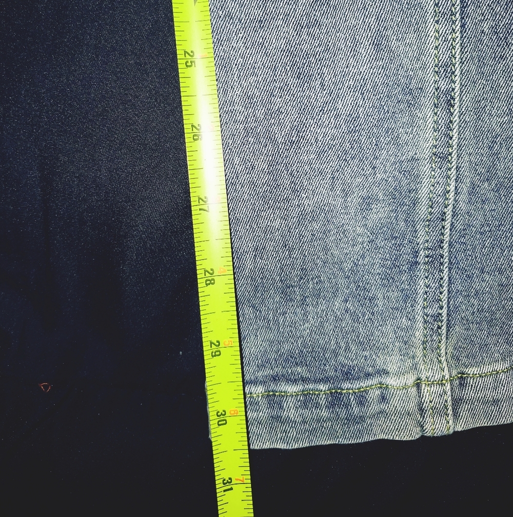 Stylish Light Blue Women's Jeans - Picture 4 of 4